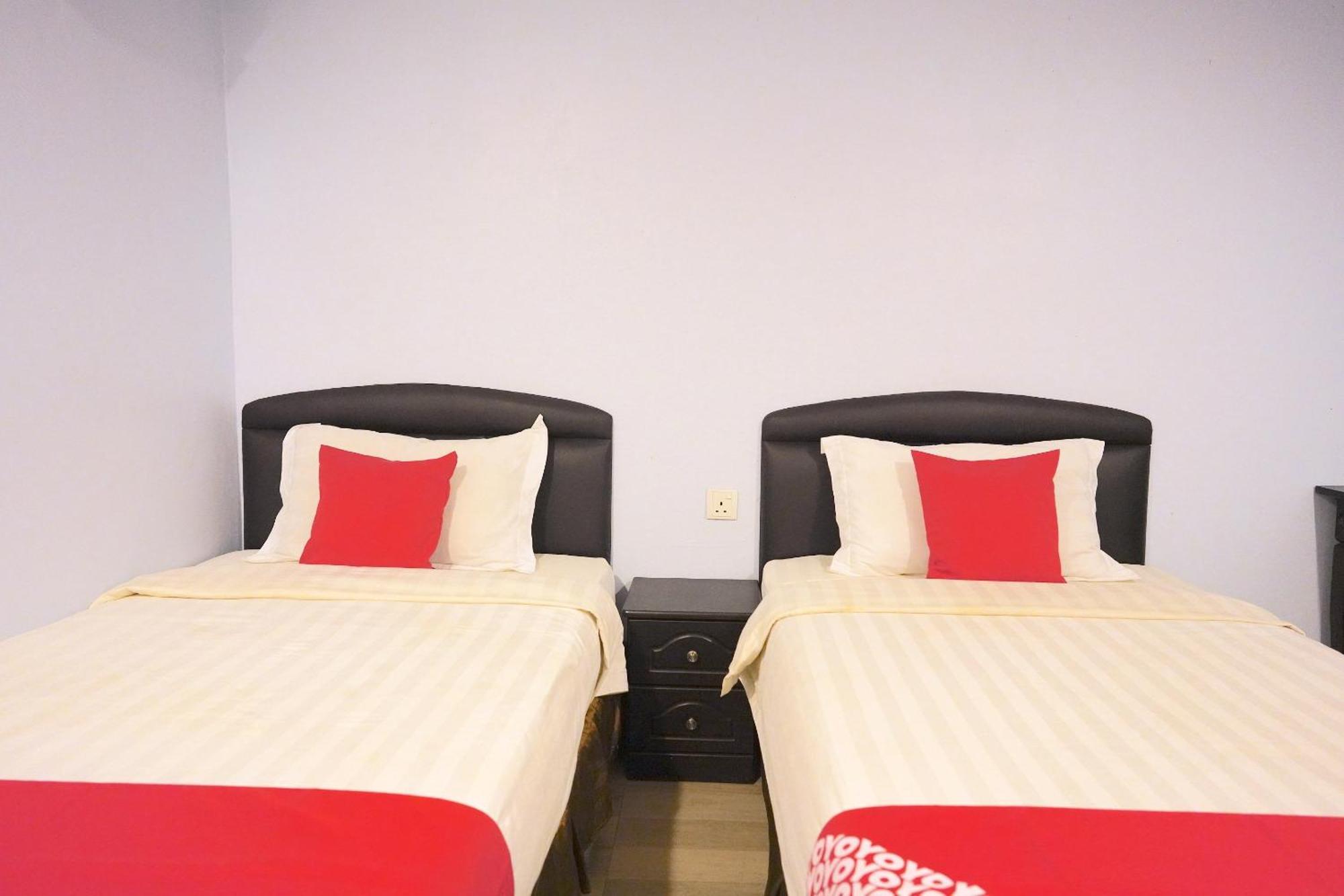 Super Oyo 89544 Utama Inn Bintulu Buitenkant foto