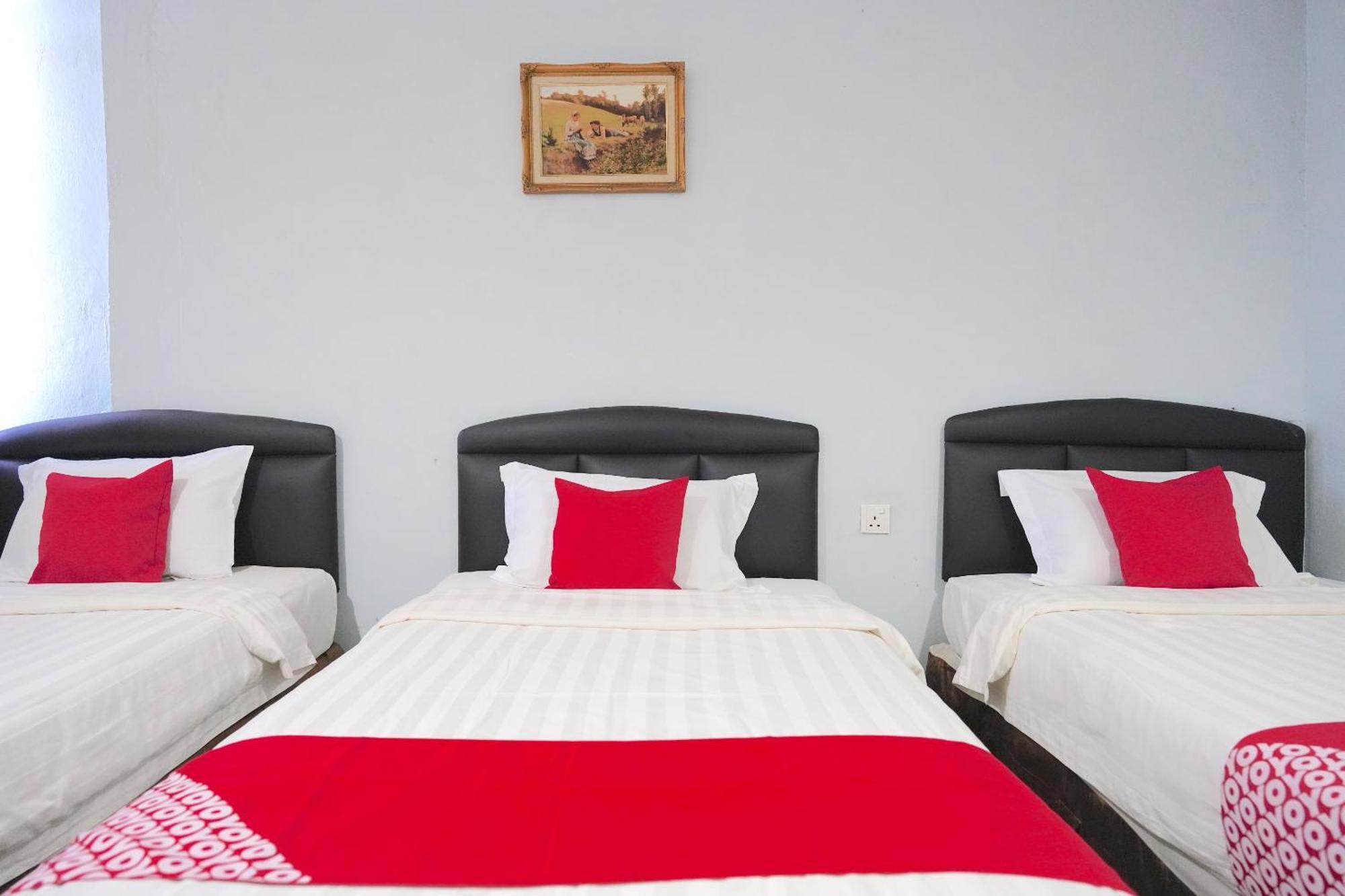 Super Oyo 89544 Utama Inn Bintulu Buitenkant foto