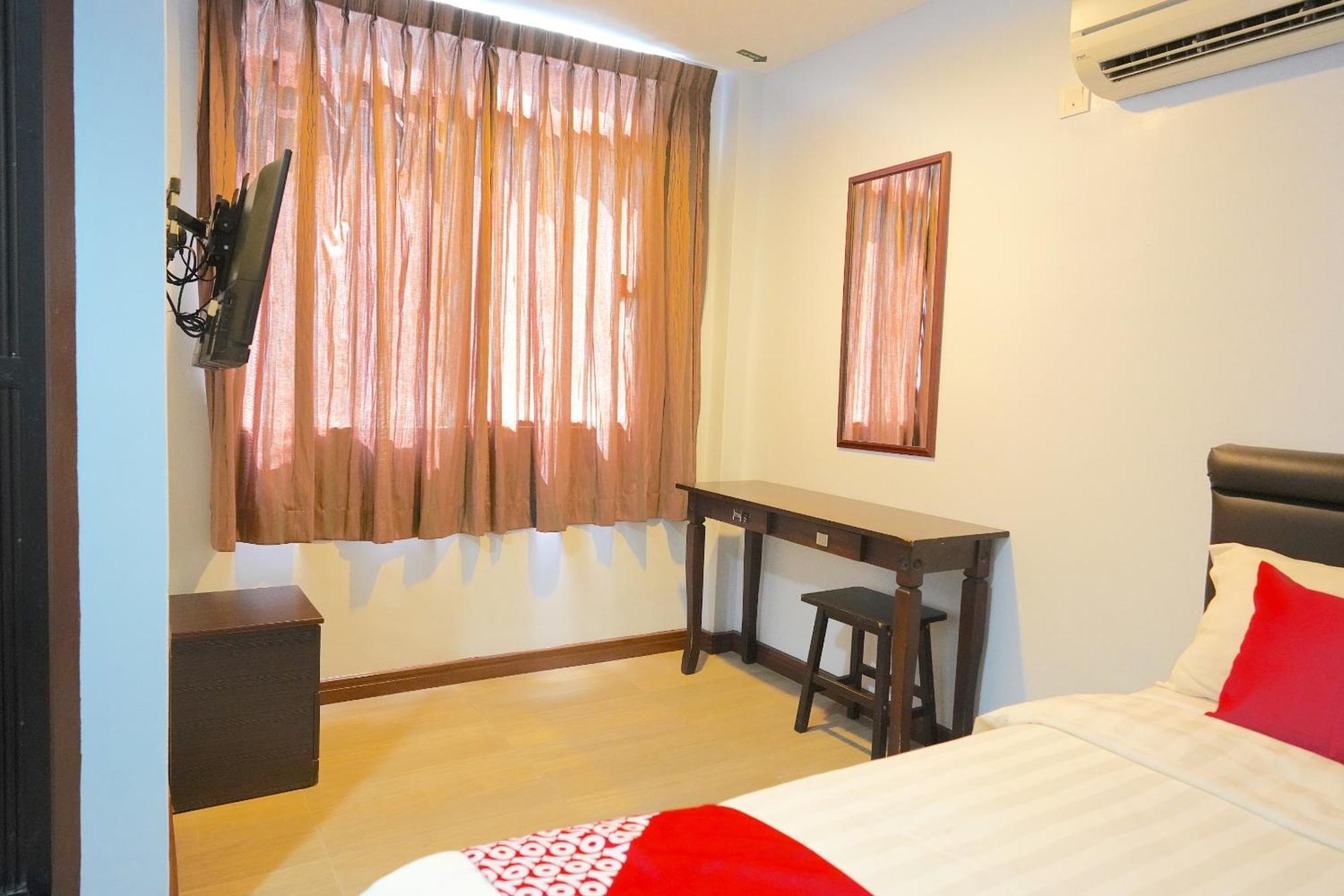 Super Oyo 89544 Utama Inn Bintulu Buitenkant foto