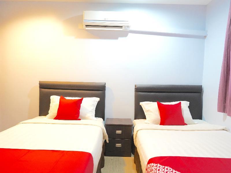 Super Oyo 89544 Utama Inn Bintulu Buitenkant foto